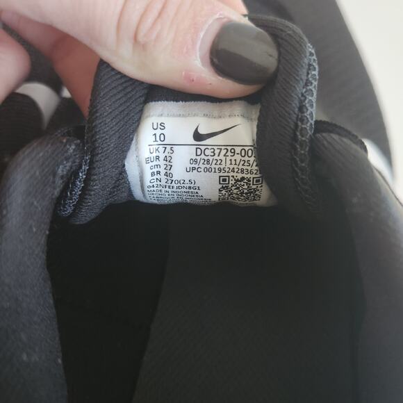 Nike Women's Sneaker, Black White Dk Smoke Grey Cool Grey, US 10 - Picture 7 of 8